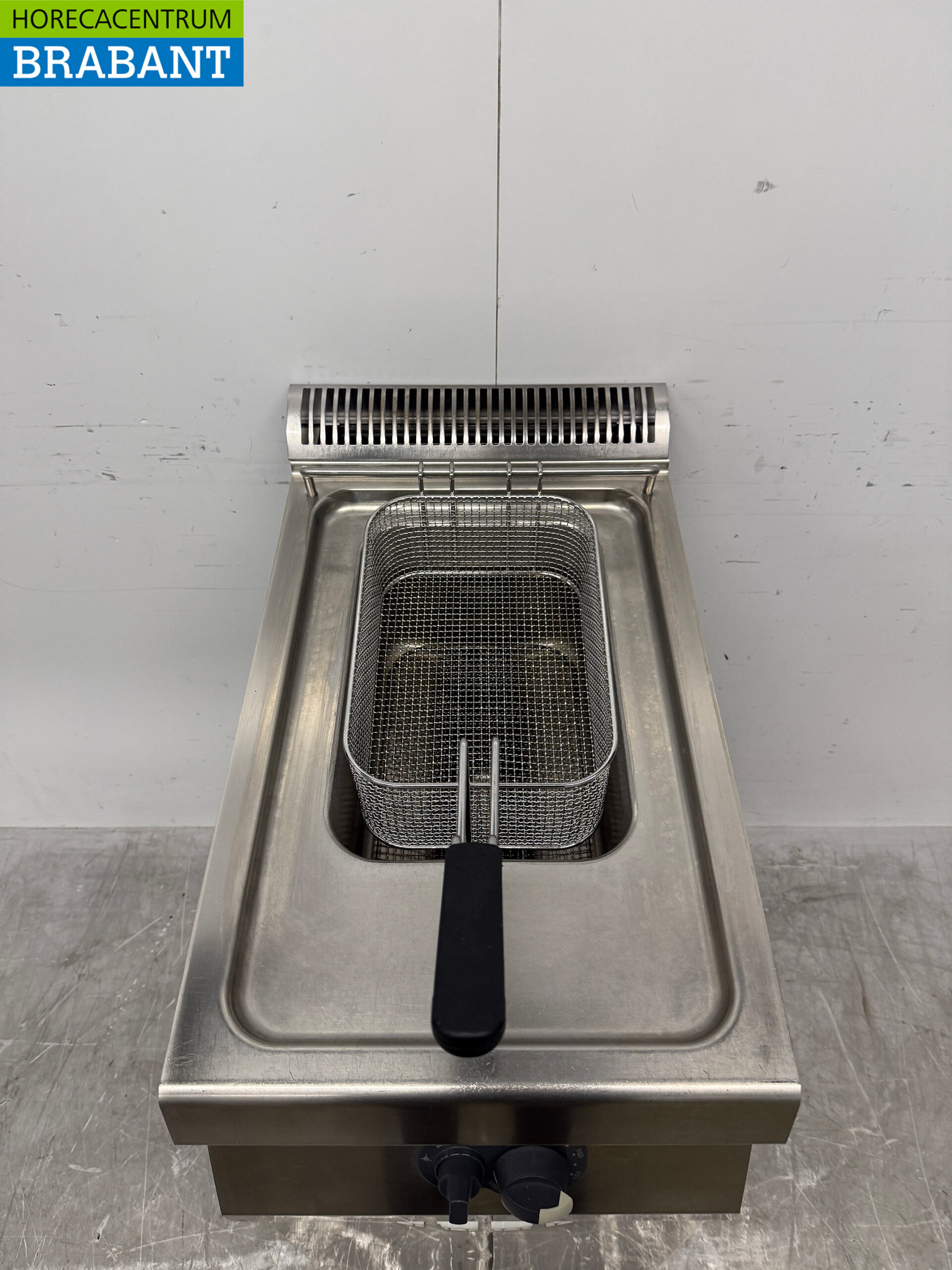 Zanussi-Fritteuse aus Edelstahl, 15 Liter, Gasbetrieb, Gastronomie – Bild 4