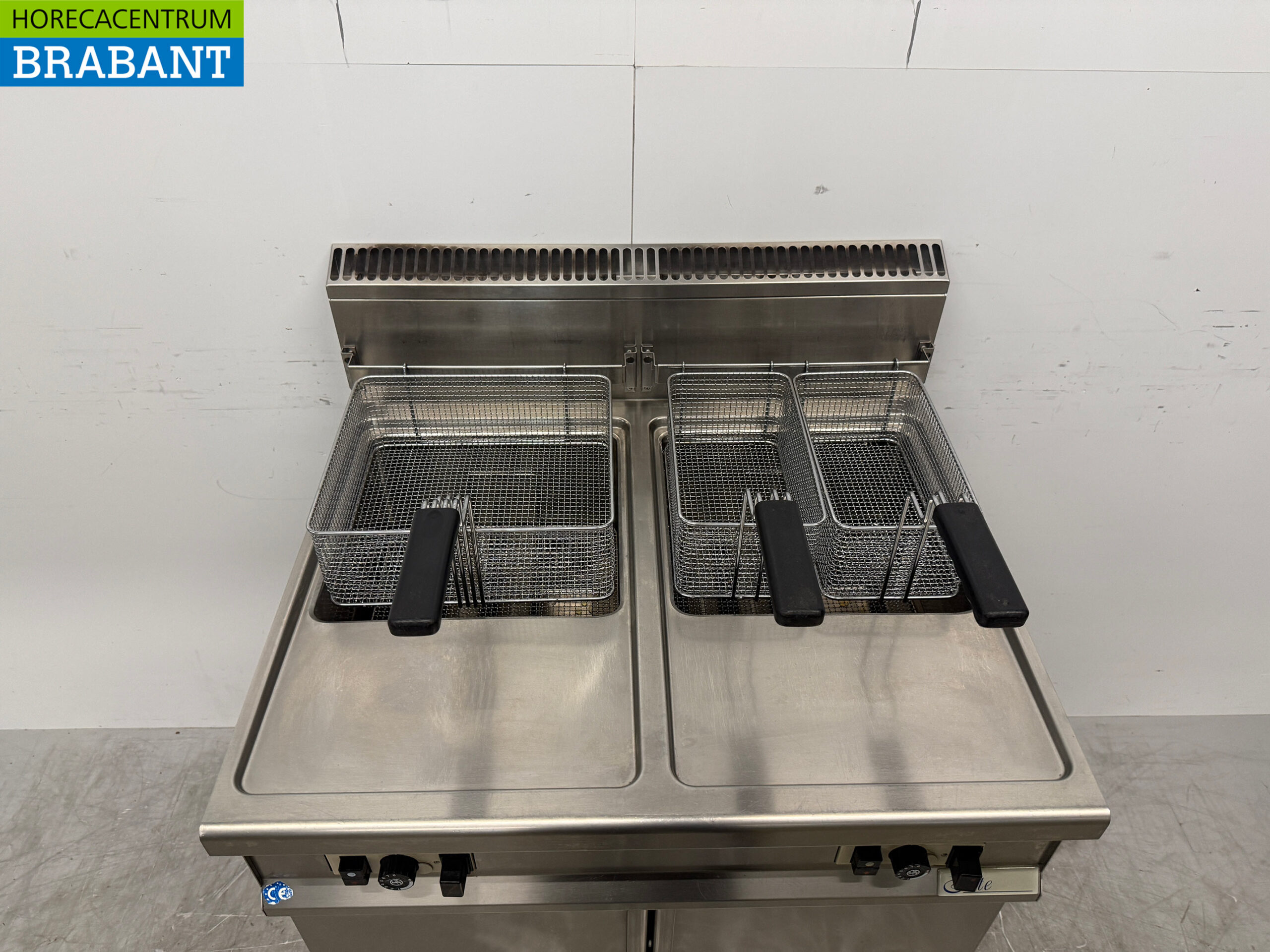 Elite Doppel-Fritteuse aus Edelstahl 2 x 15 Liter GAS Catering – Bild 4