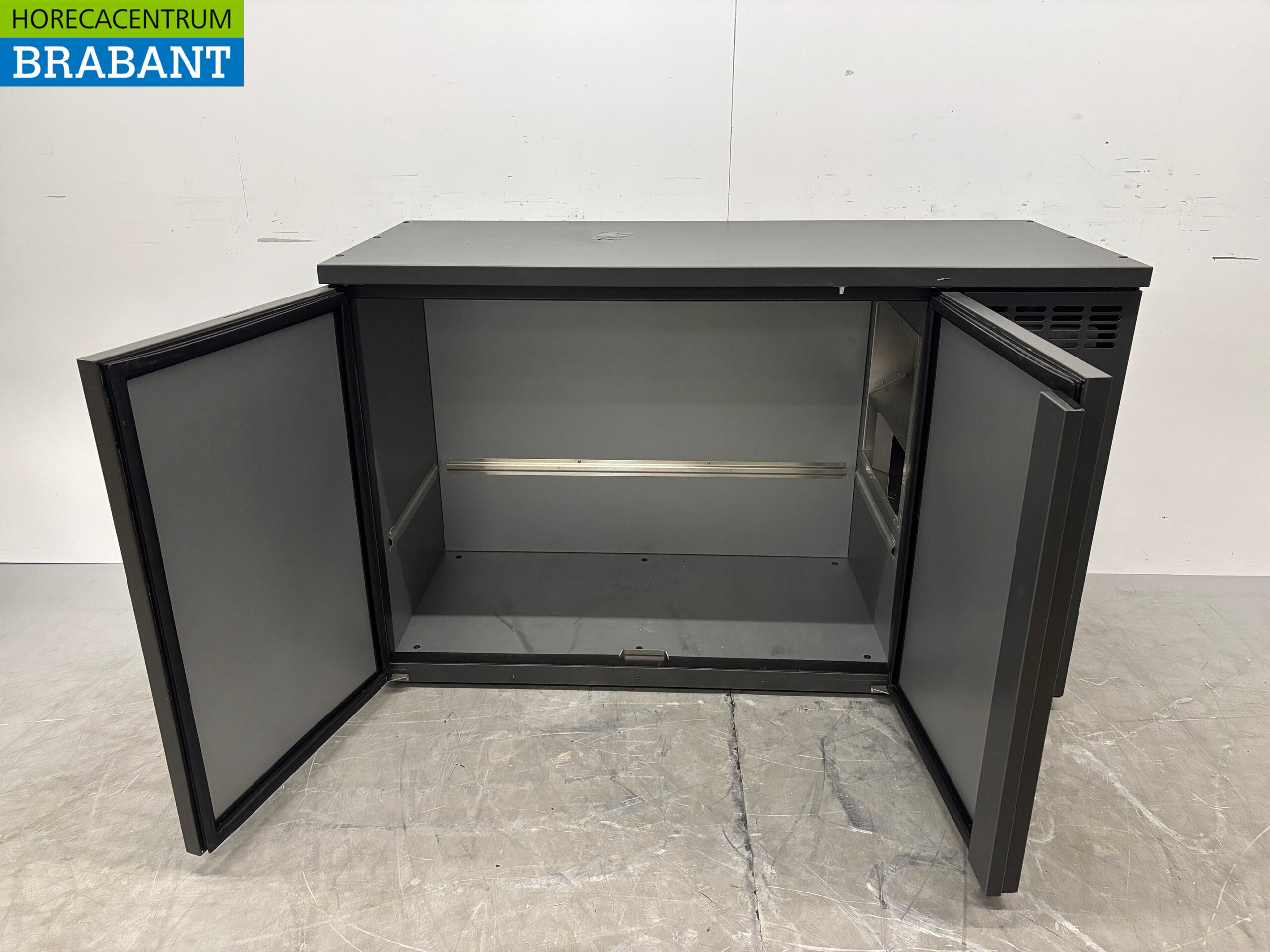 Serrco Fasskühler für 8 Fässer à 20 Liter, 135 cm, 230 V, Gastronomie – Bild 4