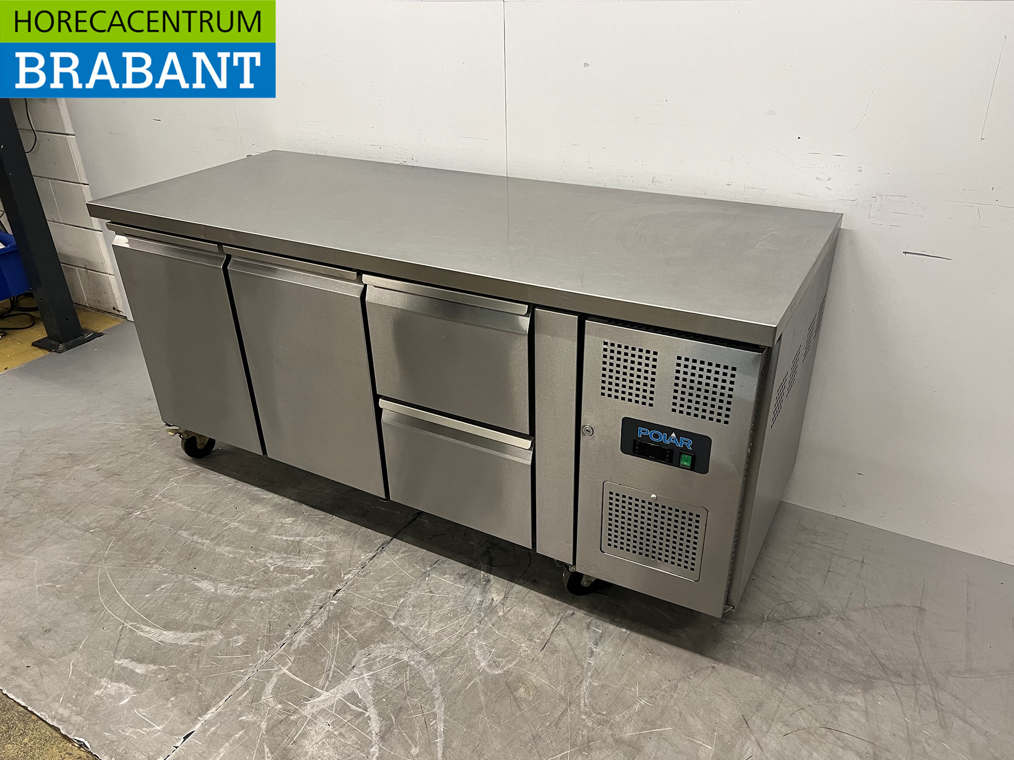 Edelstahl-Kühlwerkbank „Polar“ auf Rollen, 2 Türen und 2 Schubladen, 179,5 cm, 230 V, Gastronomie – Bild 2