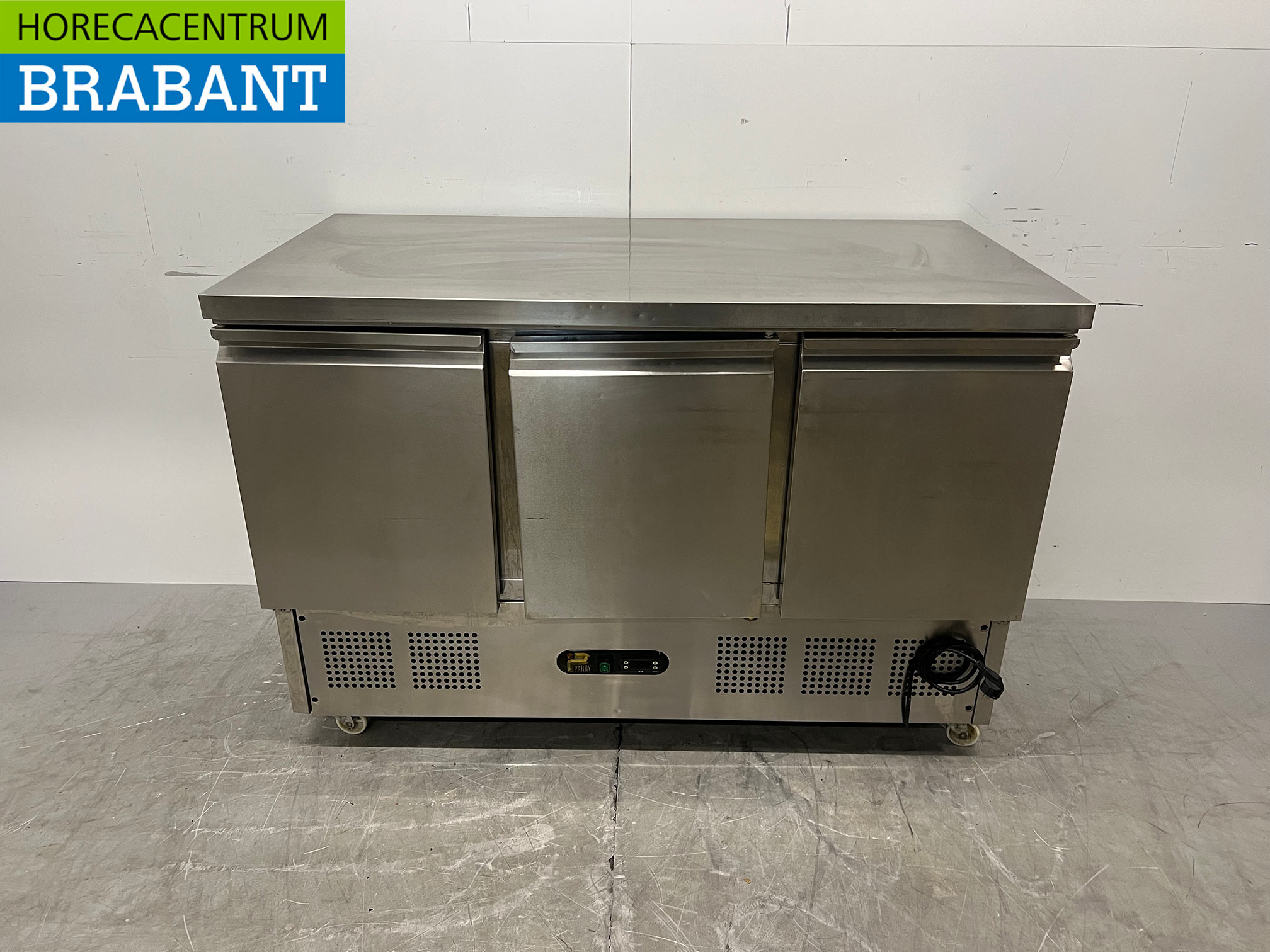 Parry-Kühlarbeitsbank aus Edelstahl, fahrbar, 3 Türen, 137 cm, 230 V, Gastronomie