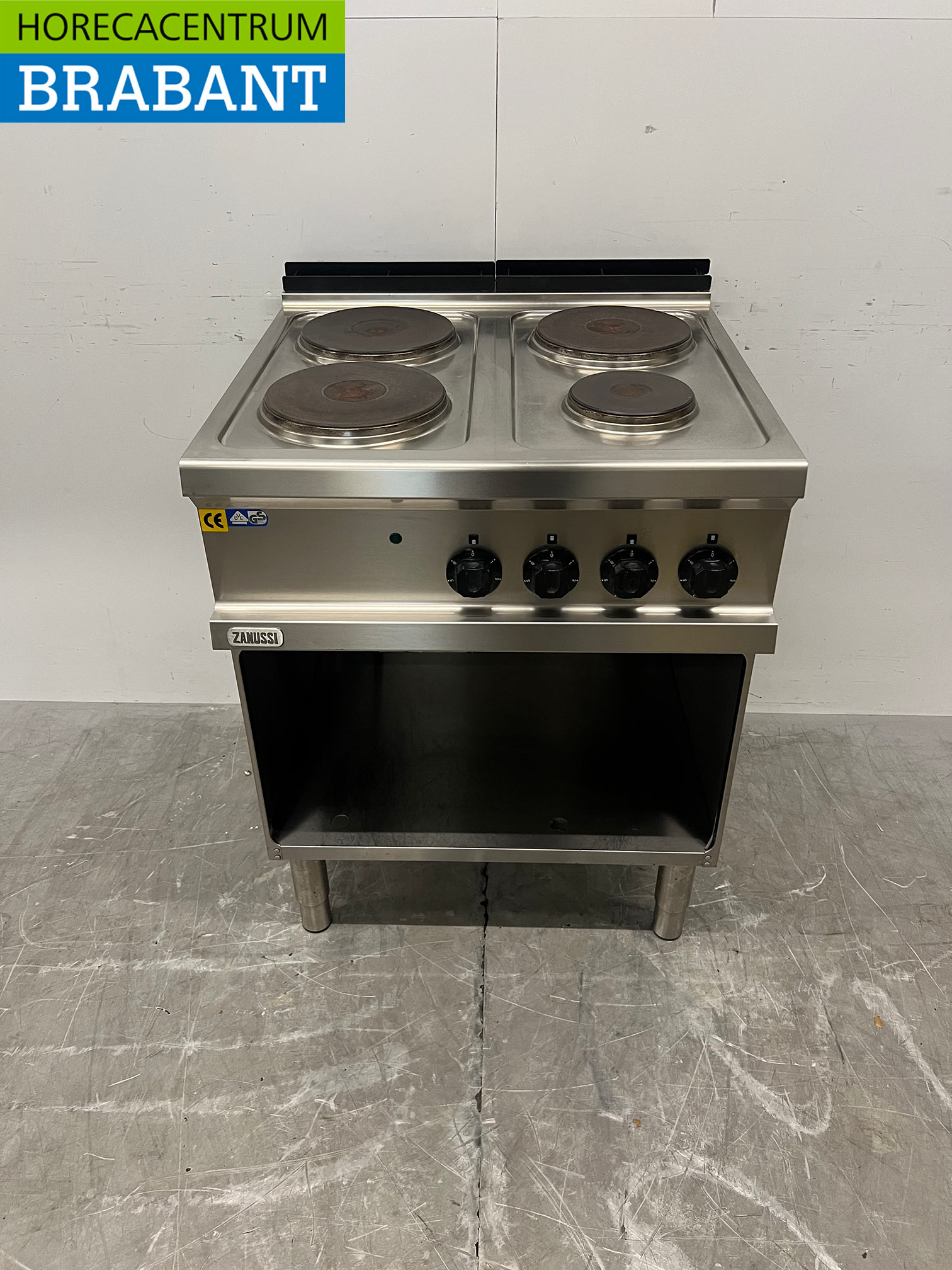 Zanussi-Elektroherd aus Edelstahl mit 4 Kochstellen, 70 cm, 400 V, für die Gastronomie