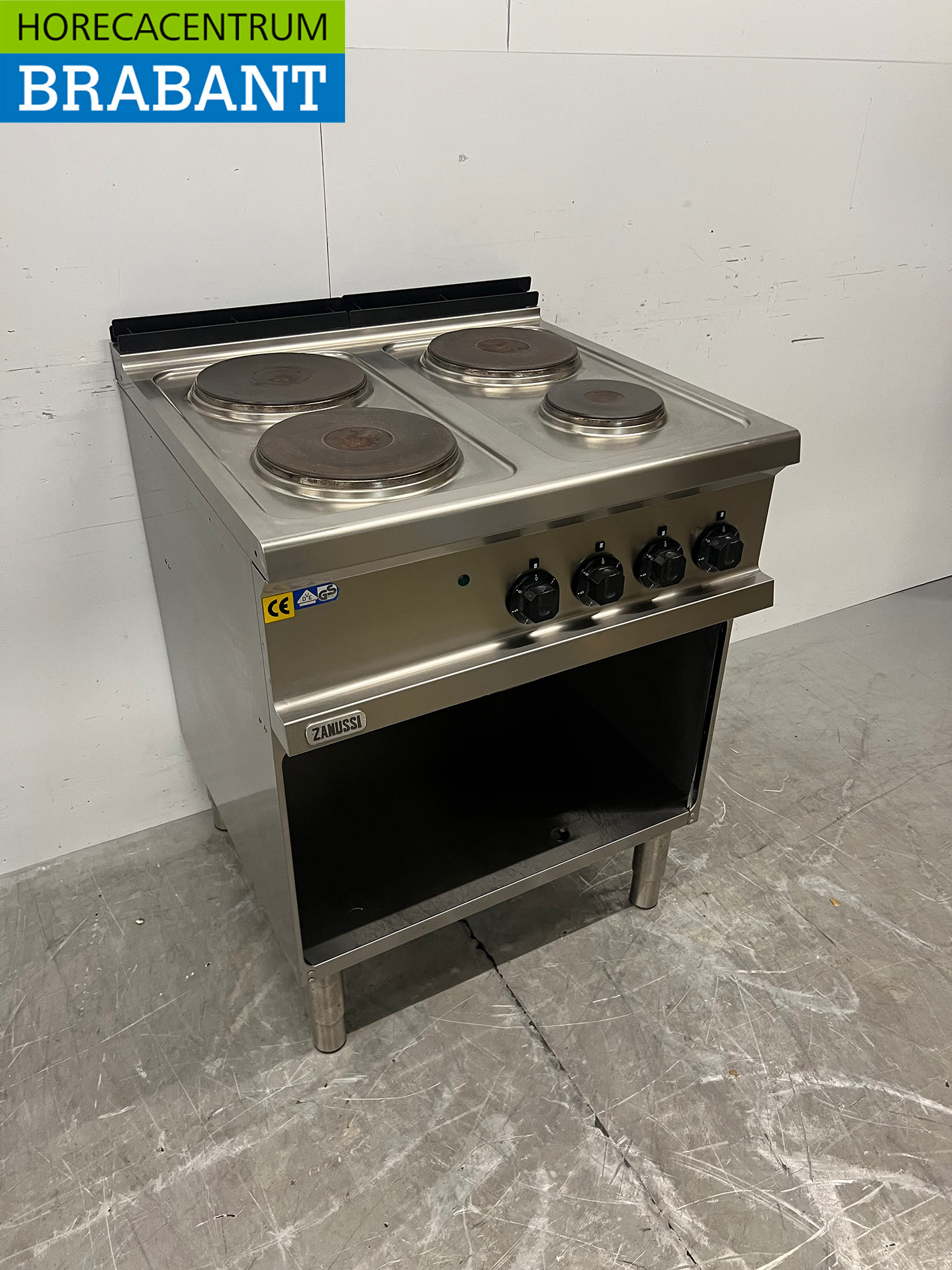 Zanussi-Elektroherd aus Edelstahl mit 4 Kochstellen, 70 cm, 400 V, für die Gastronomie – Bild 3