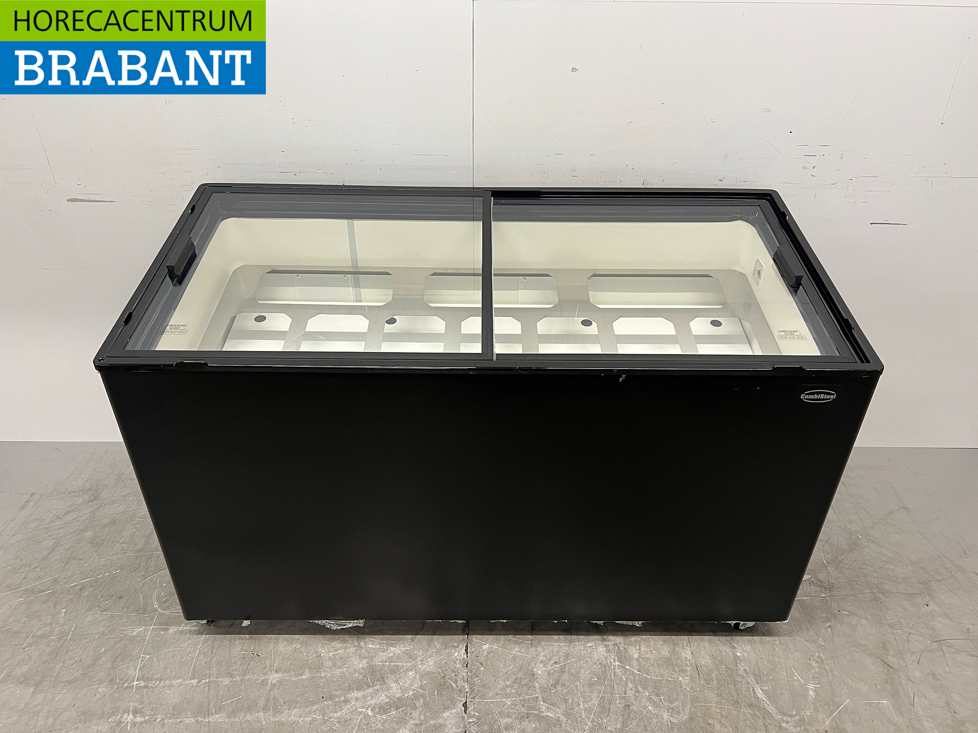 Mobile Combisteel Teneriffa Schaufel-Eisvitrine 10 Fächer 230V Horeca
