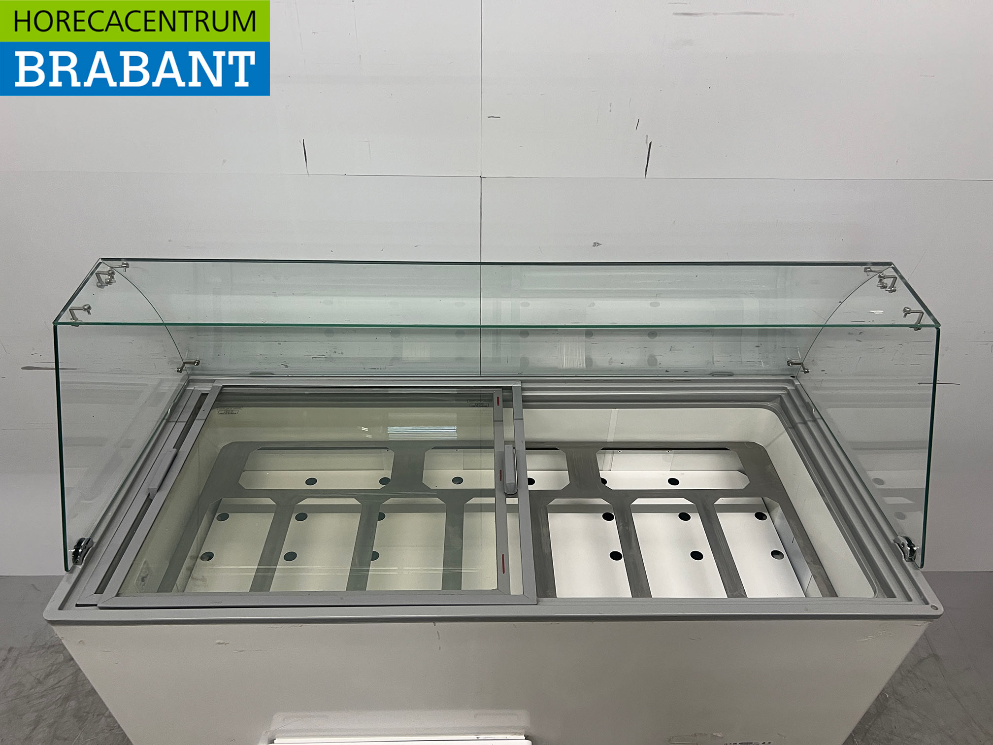 Mobile Combisteel Teneriffa Schaufel-Eisvitrine 10 Fächer 230V Horeca – Bild 5