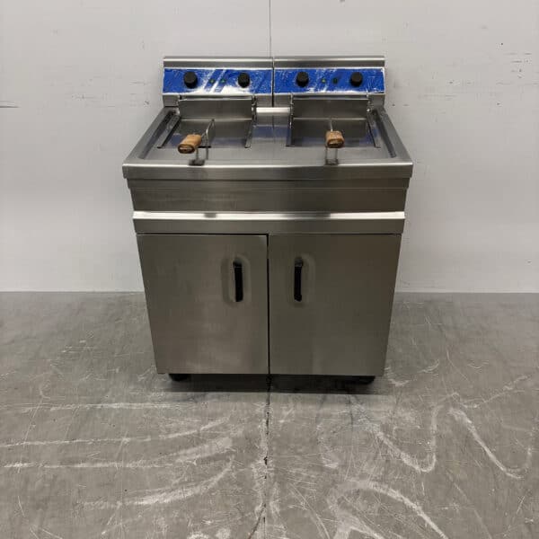 Edelstahl-Doppelfritteuse, 2 x 14 Liter, 2 x 400 V, Gastronomie