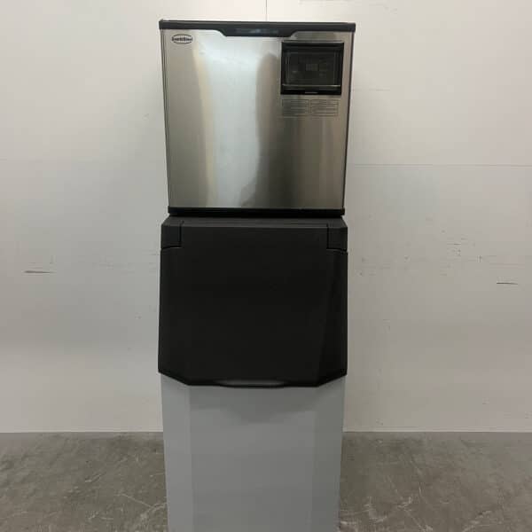Eiswürfelmaschine aus Edelstahl „Combisteel“ – 160 kg pro Tag und 125 kg Vorratsbehälter, 230 V, Gastronomie