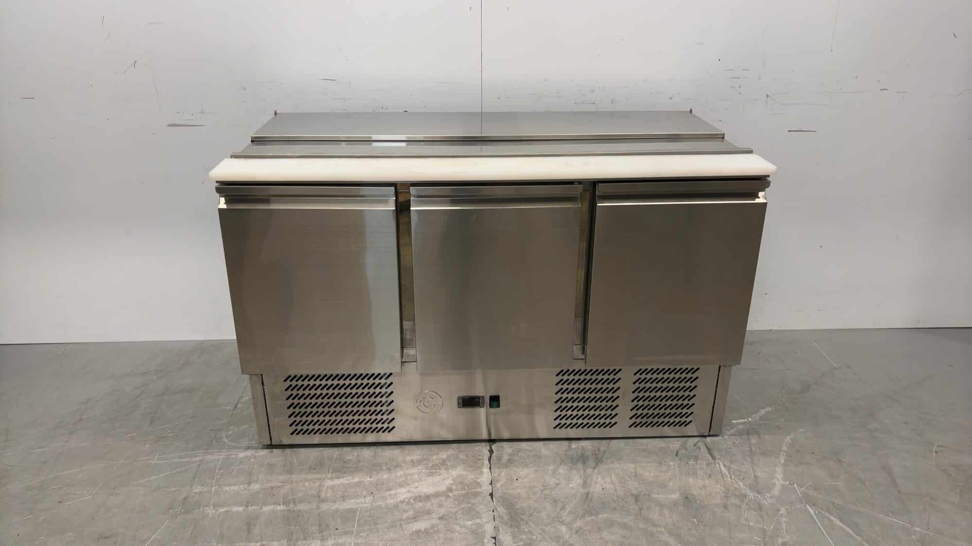 Edelstahl-Salatbar „Gram“ 240 Liter, 0,024 kW, 230 V, 136 x 70 x 87 cm, Gastronomie