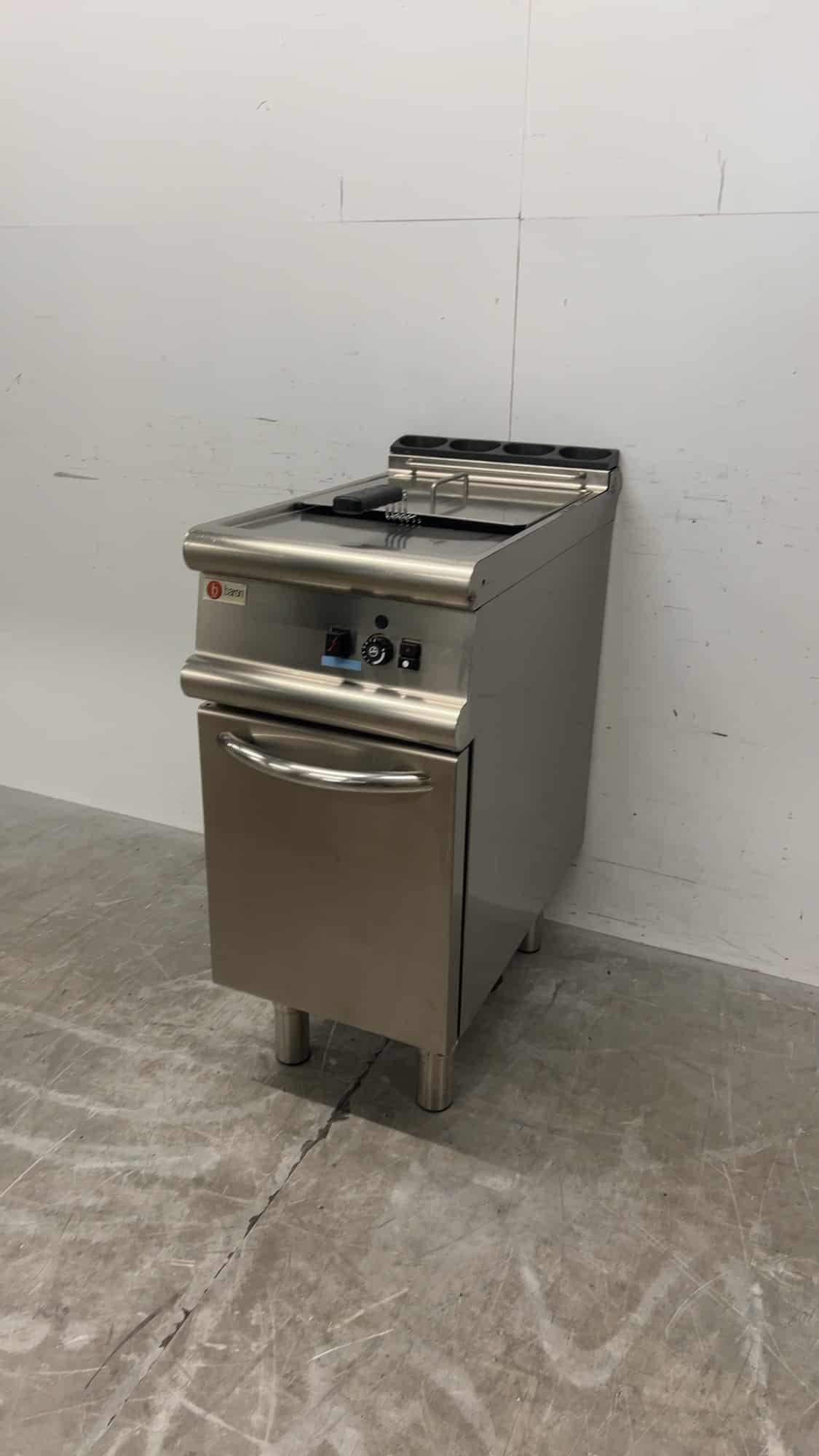 Edelstahl Baron 7FRI/G415 Fritteuse 15 Liter 13 kW GAS 40 x 70 x 96 cm Gastronomie