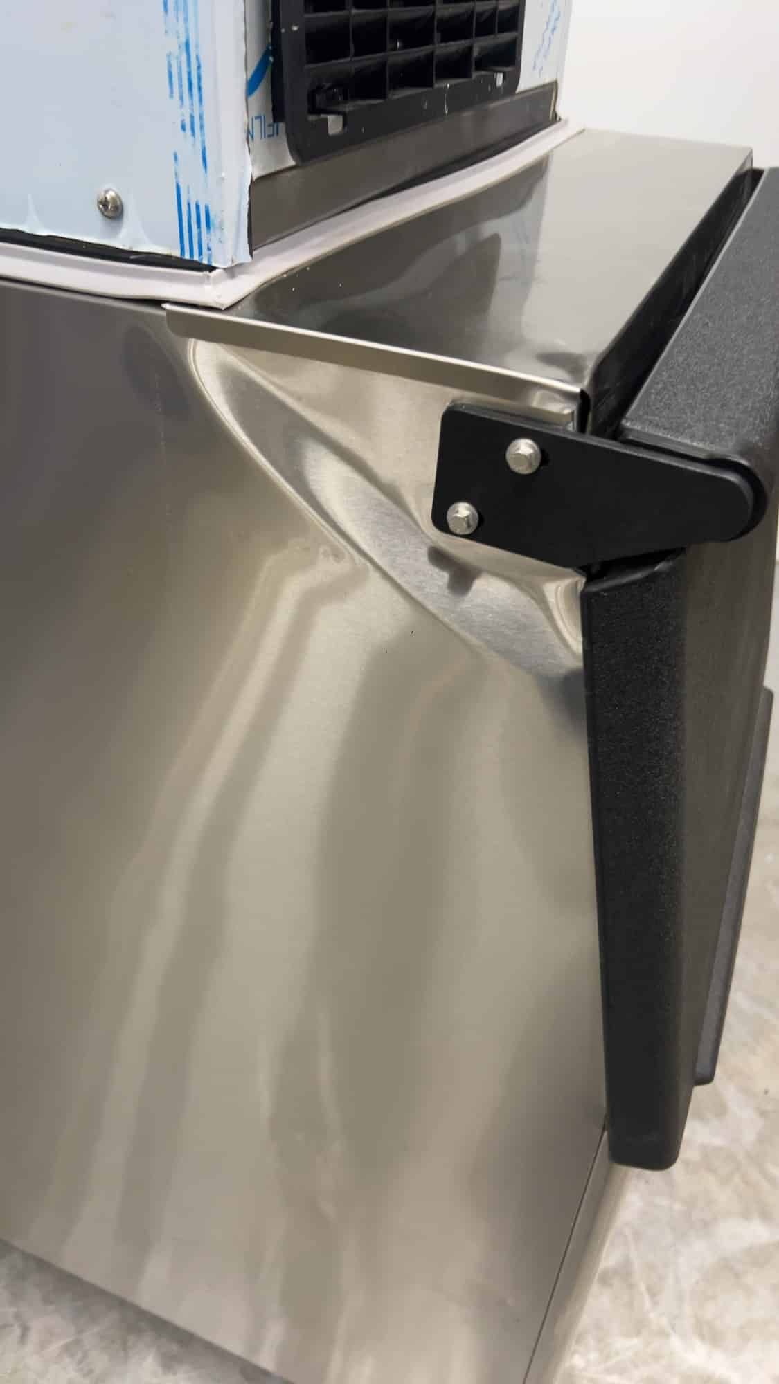 RVS ITV IQ165A Flockeneismaschine 130 kg pro Tag, 110 kg Vorratsbehälter, 230 V, Gastronomie