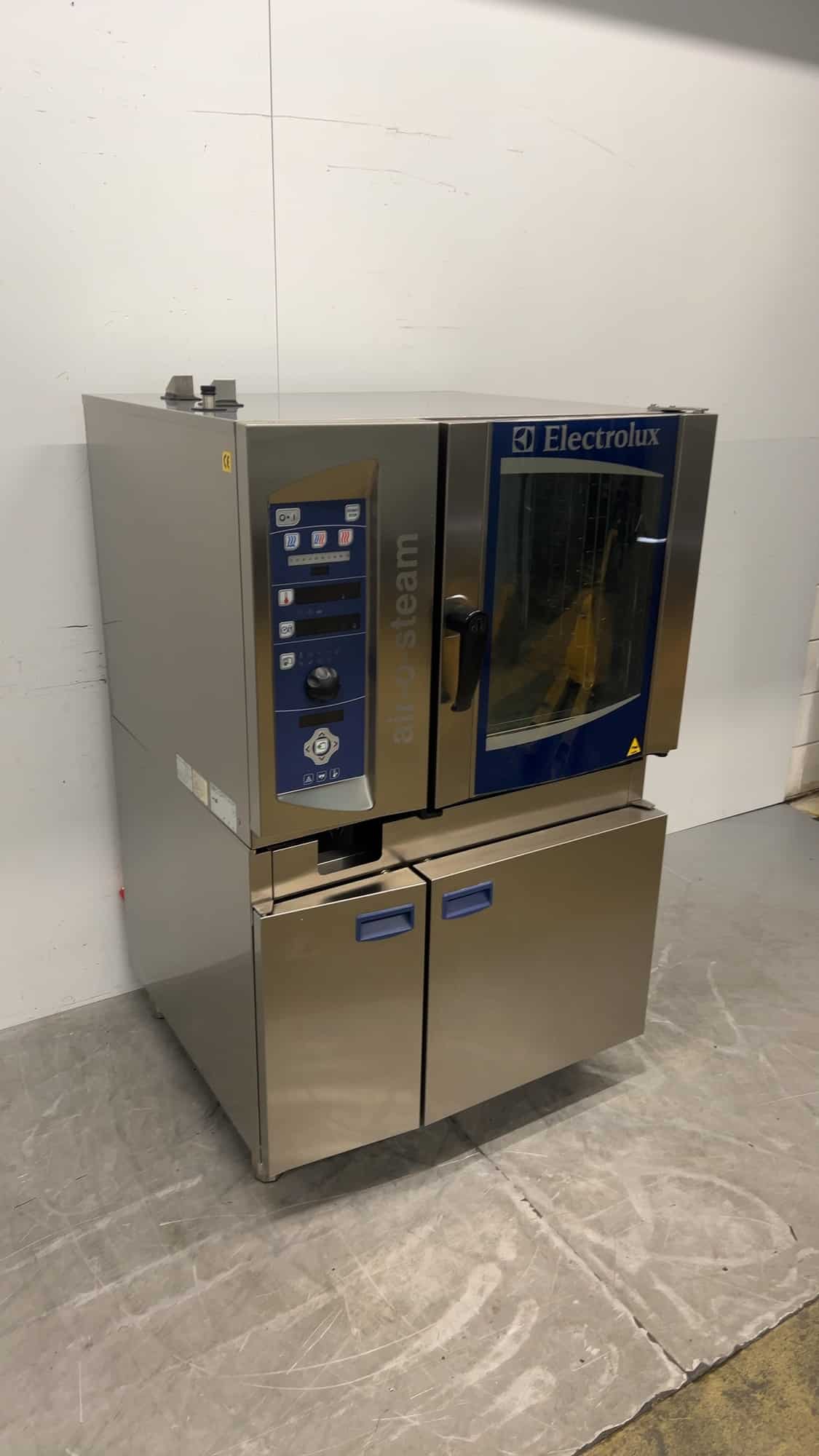 RVS Electrolux air-o-steam Combisteamer 6 x 1/1 GN 10.1 kW 90 x 85 x 145 cm 400V Horeca